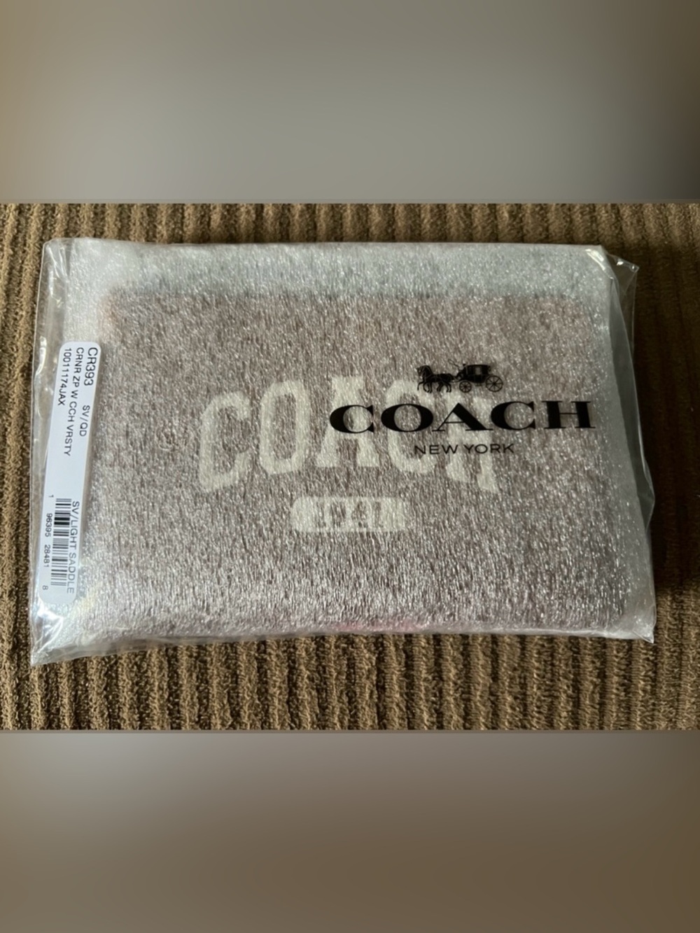 Coach Corner Zip Wristlet Varsity Logo NWT - Picture 2 of 6